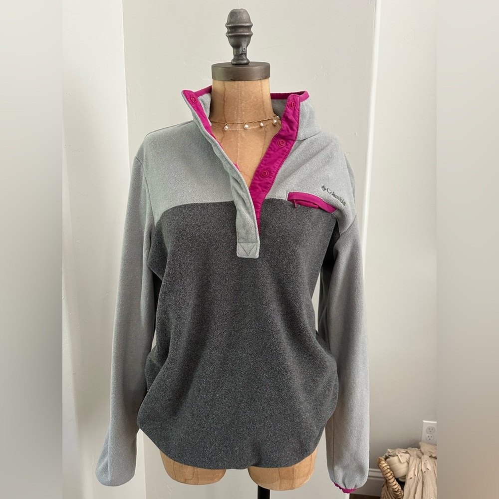 Columbia Two-Tone Gray and Pink Fleece Pullover